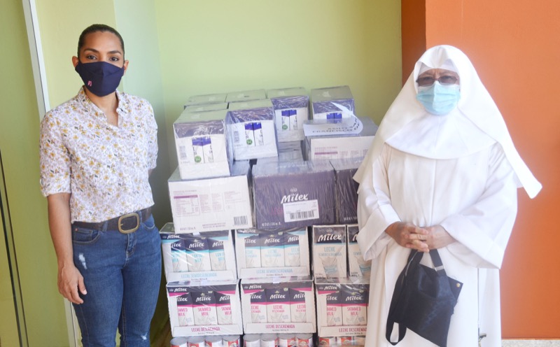 CONAPE entrega alimentos, bebidas, y suplementos a Asilos y Hogares Diurnos del pais.