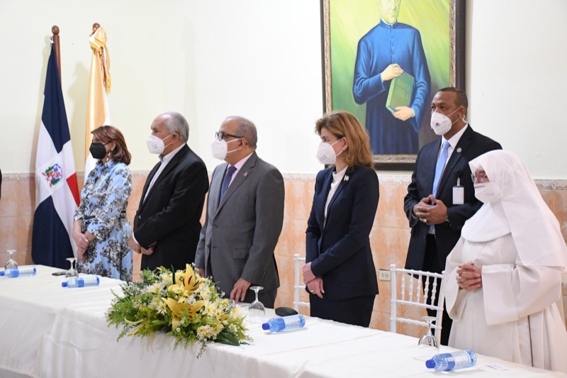 Inicia jornada de vacunación al adulto mayor.