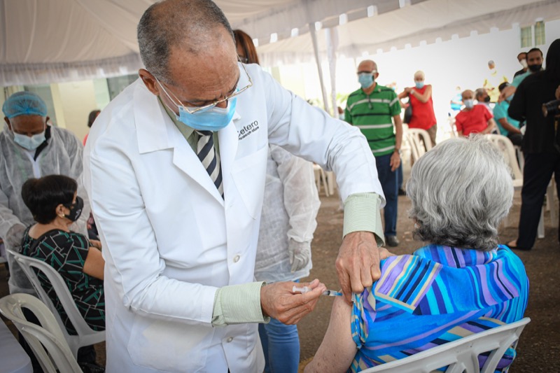 Aplicación de 2da. Dosis de vacunas contra la Covid-19