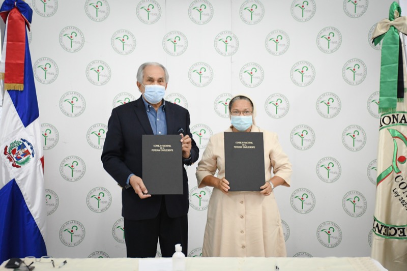 CONAPE firma acuerdos con asilos de San Francisco de Macorís, San Pedro de Macorís y Hato Mayor