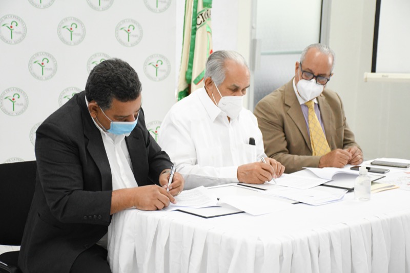 Firma de Acuerdos
