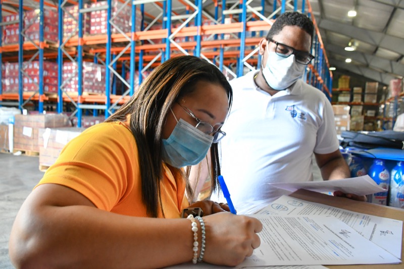 CONAPE recibe donación de la Fundación Sanar Una Nación