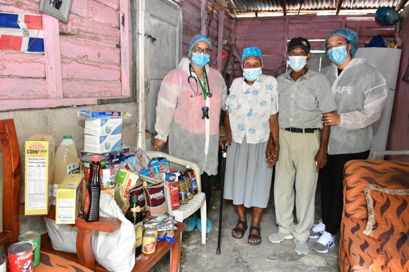 CONAPE visita adulta mayor de 110 años 