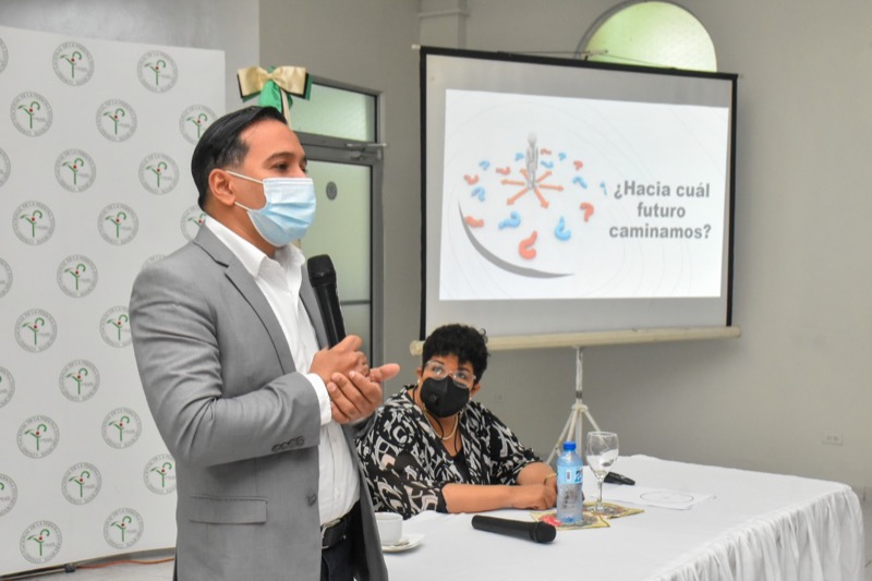 CONAPE imparte taller sobre la Plantación del Escenario Laboral