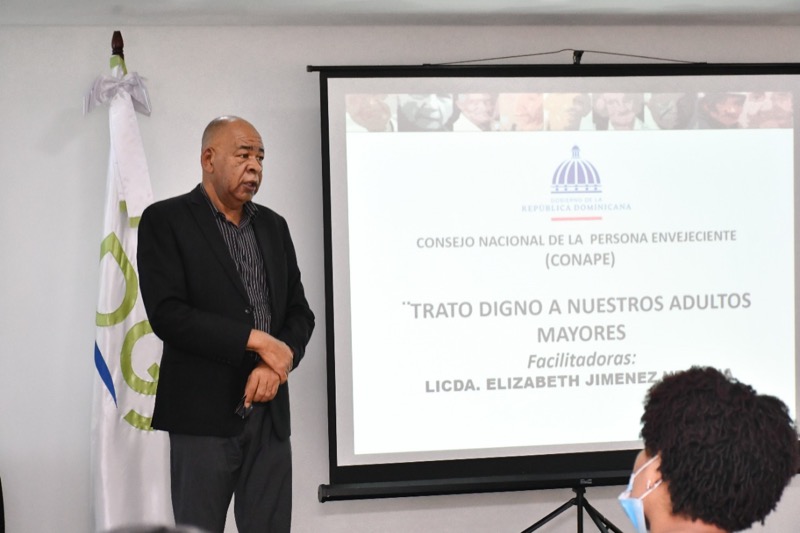 CONAPE imparte taller a la Dirección General de Jubilaciones y Pensiones