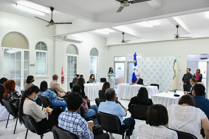 CONAPE firma convenios con asociaciones sin fines de lucro