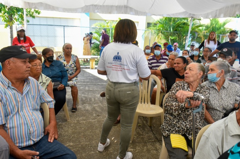 CONAPE participa en jornada de inclusión social en la Vega donde el Presidente Luis Abinader acudió