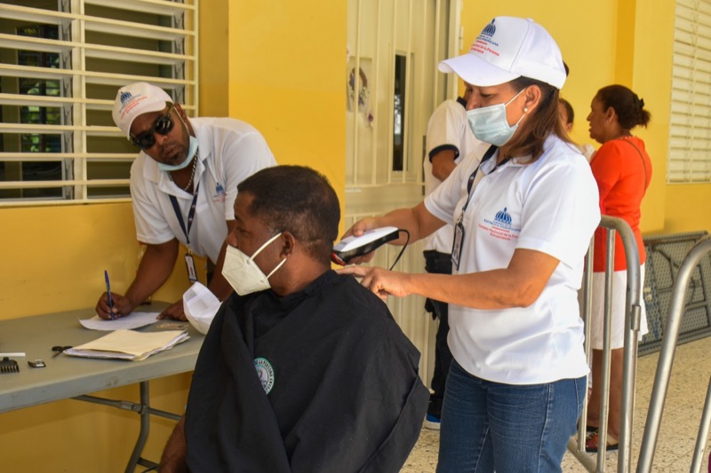 CONAPE participa en jornada de inclusión social en la Vega donde el Presidente Luis Abinader acudió