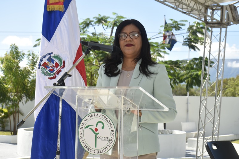 Primera Dama y el CONAPE inuguran Hogar Permanente en las Matas de Farfan