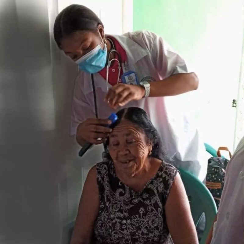 CONAPE continua jornada de visitas domiciliarias en San Juan de la Maguana
