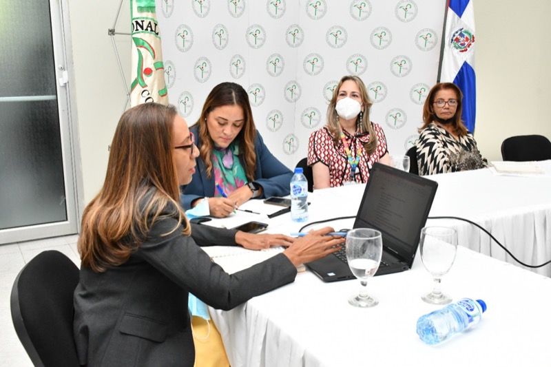 CONAPE realiza reunión en atención a mejorar la calidad de algunos centros