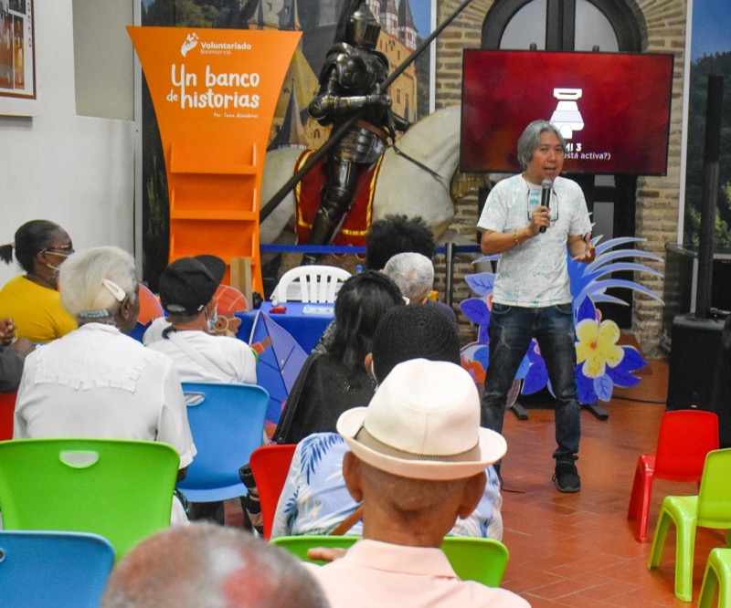 CONAPE realiza visita con Adultos Mayores al Museo Trampolin