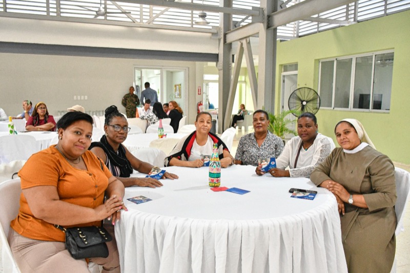 CONAPE realiza encuentro con enfermeras para celebrar su día