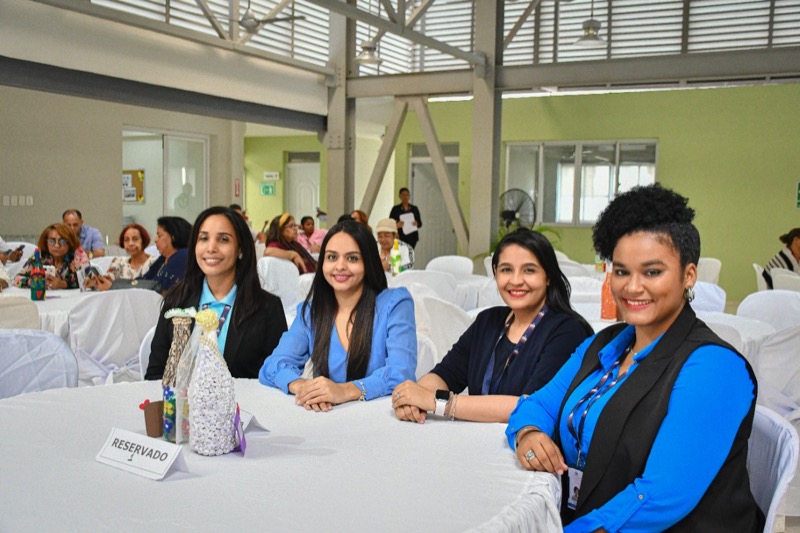 CONAPE realiza encuentro con enfermeras para celebrar su día