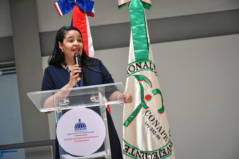 CONAPE realiza encuentro con enfermeras para celebrar su día