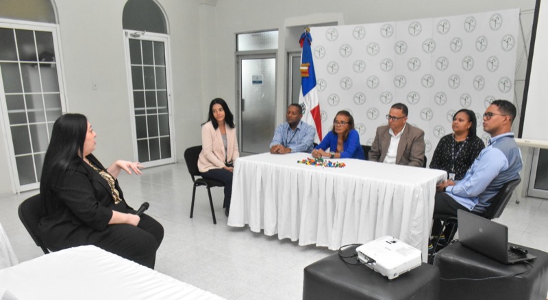 CONAPE imparte curso sobre Manejo de Conflicto