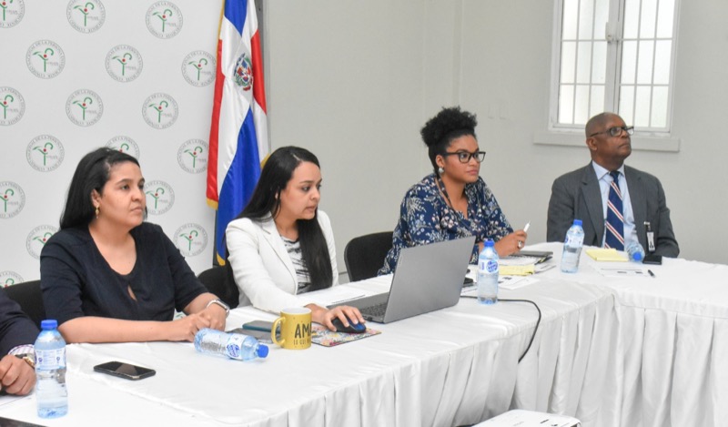 CONAPE pasa balance a los avances del programa Familia de Cariño