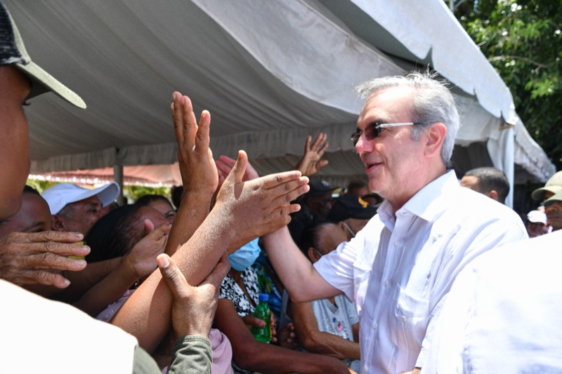 Director Ejecutivo de CONAPE acompañó al presidente por recorrido en la provincia Puerto Plata