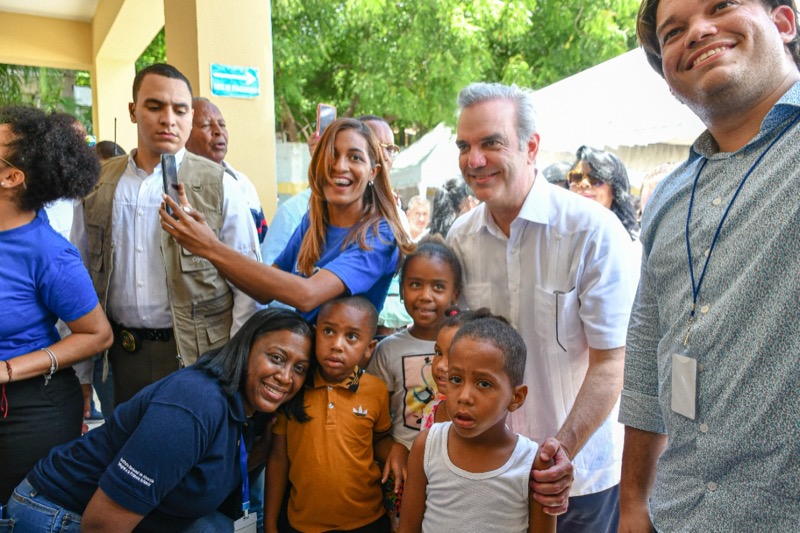 Director Ejecutivo de CONAPE acompañó al presidente por recorrido en la provincia Puerto Plata