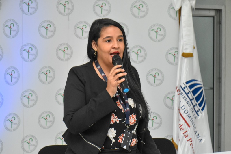 CONAPE firma acuerdo en favor del Hogar Permanente para Adultos Mayores de las Matas de Farfán