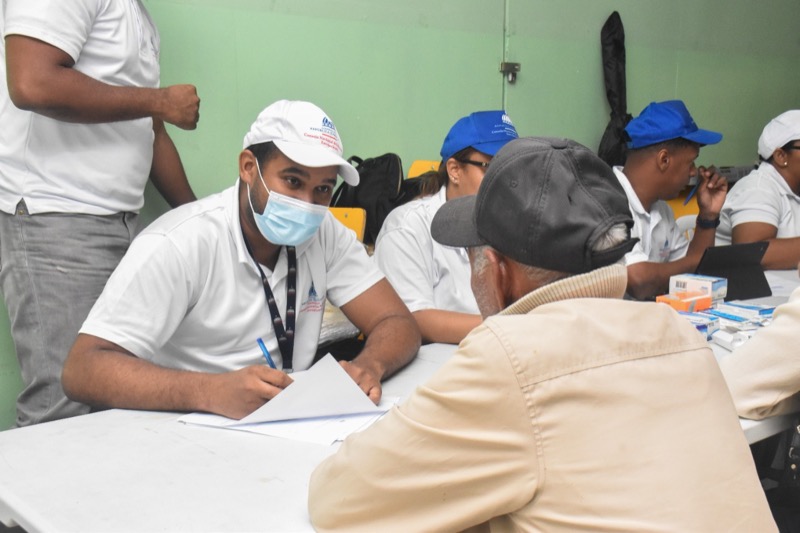 Adultos Mayores de Constanza fueron incluidos en programas sociales del CONAPE
