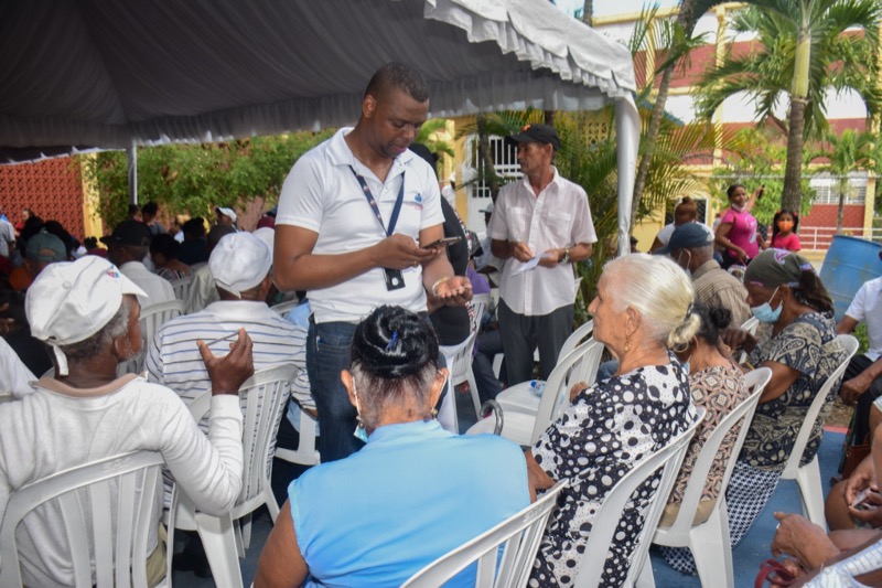 CONAPE comprometido con la transformación de vida de los adultos mayores de Sánchez Samana