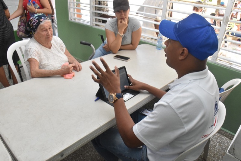 CONAPE comprometido con la transformación de vida de los adultos mayores de Sánchez Samana