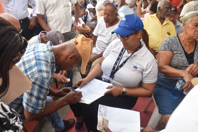 CONAPE comprometido con la transformación de vida de los adultos mayores de Sánchez Samana