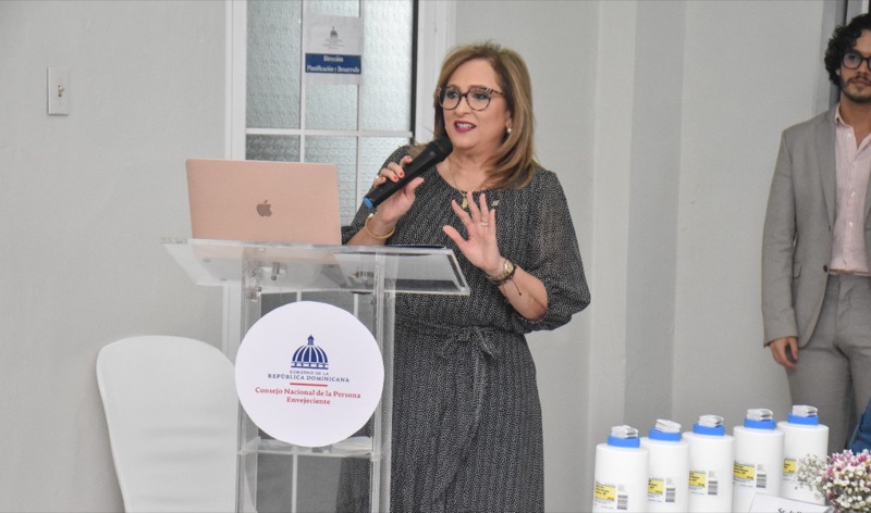 CONAPE recibe donación de la Fundación Sanar Una Nación de Suplementos y medicamentos