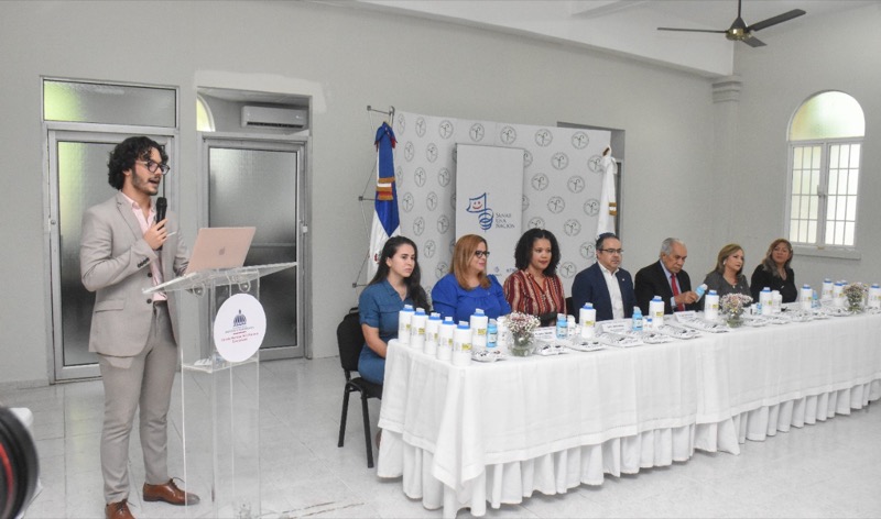 CONAPE recibe donación de la Fundación Sanar Una Nación de Suplementos y medicamentos