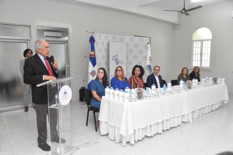 CONAPE recibe donación de la Fundación Sanar Una Nación de Suplementos y medicamentos