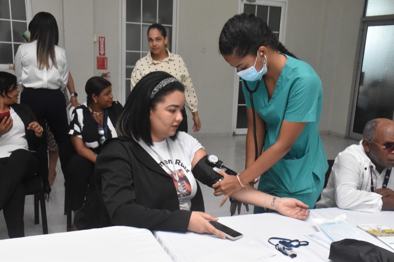 CONAPE y SENASA realizan jornada de prevención de enfermedades con los colaboradores