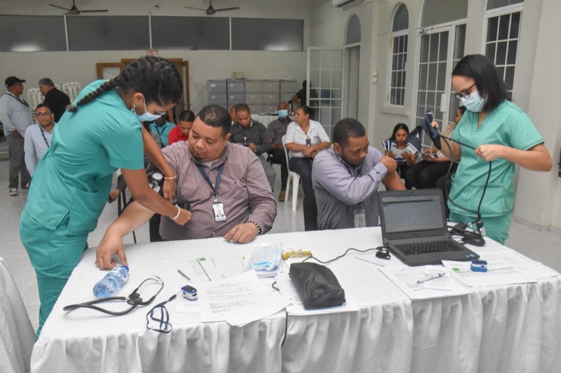 CONAPE y SENASA realizan jornada de prevención de enfermedades con los colaboradores