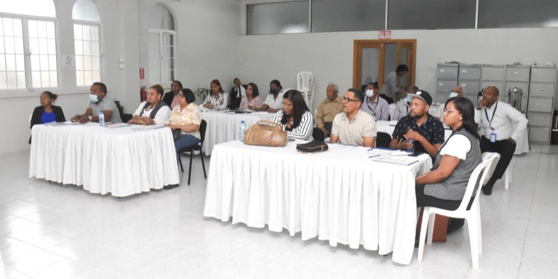 CONAPE capacita colaboradores sobre la operatividad de los Hogares de Día. 