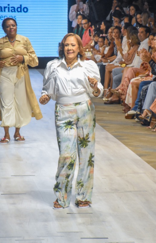 Participación de CONAPE en RD Fashion Week 2022.