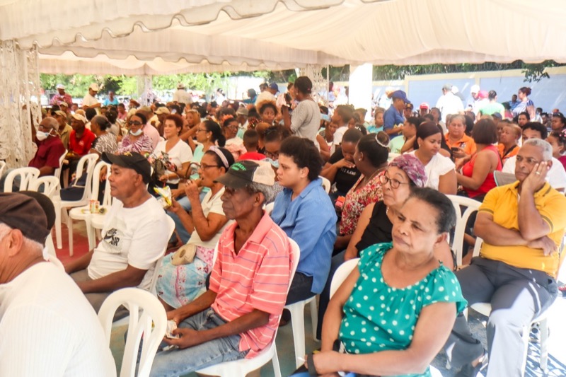 Dir. Ejecutivo de CONAPE acompaña al Presidente Luis Abinader en recorrido por Puerto Plata 