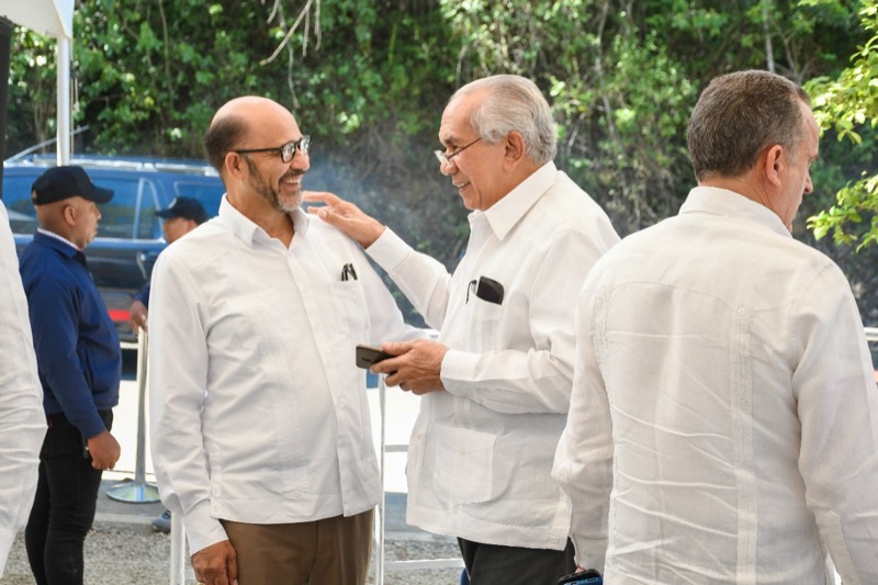 Dir. Ejecutivo de CONAPE acompaña al Presidente Luis Abinader en recorrido por Puerto Plata 