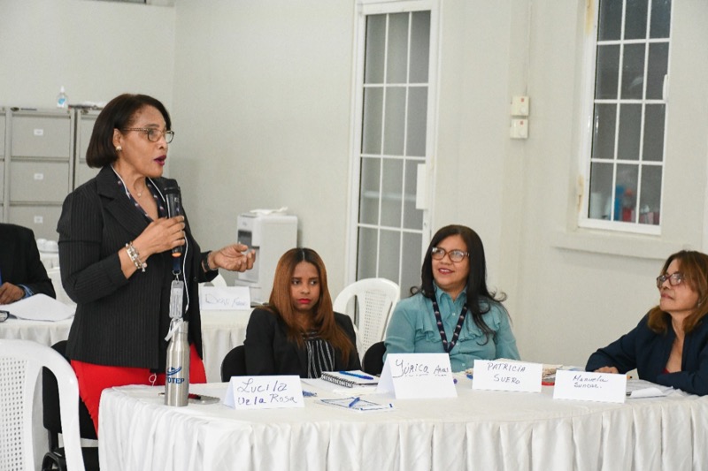 CONAPE y el INFOTEP imparten cursos de técnicas de oratoria