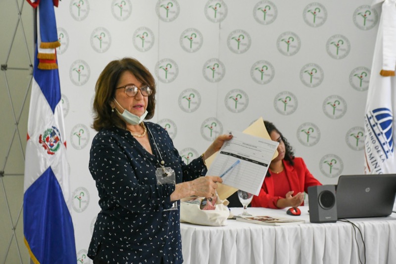CONAPE, Min. de Salud y Mujer, imparten curso de Enfoque de Genero en el Sistema Nacional de Salud