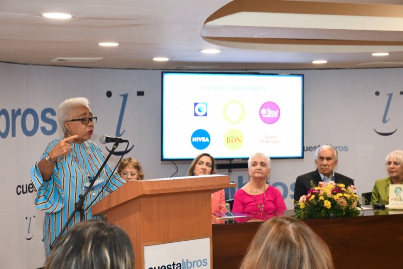 Director Ejecutivo de CONAPE participo en la puesta en circulación del libro La vida, un reto