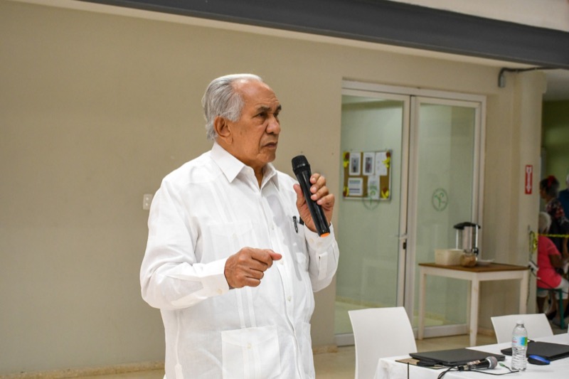 CONAPE capacita colaboradores de los centros para adultos mayores a nivel nacional