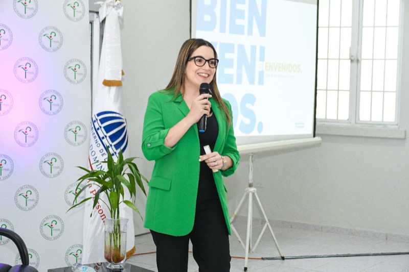 CONAPE imparte taller sobre inteligencia financiera