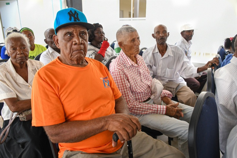 El Presidente, el Obispo de Barahona y el Director Ejecutivo de Conape, inauguran hogar permanente