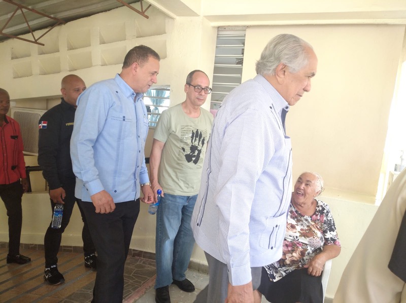 Director Ejecutivo de CONAPE visita el Asilo para Ancianos Divina Providencia en La Altagracia