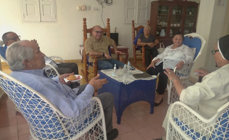 Director Ejecutivo de CONAPE visita el Asilo para Ancianos Divina Providencia en La Altagracia