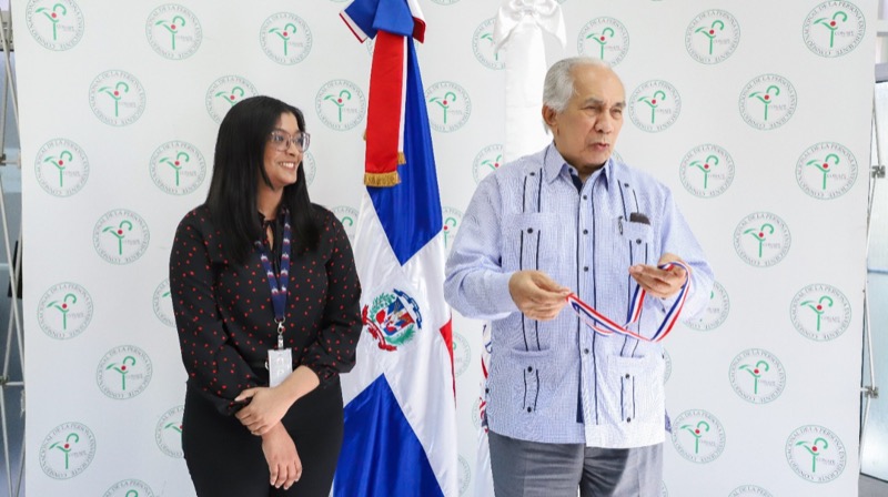 CONAPE reconoce a los colaboradores destacados en sus funciones durante el 2022
