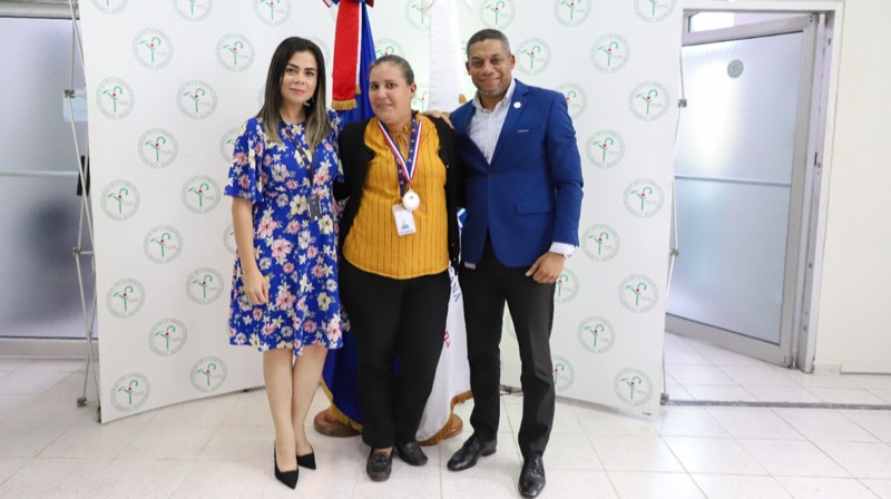 CONAPE reconoce a los colaboradores destacados en sus funciones durante el 2022