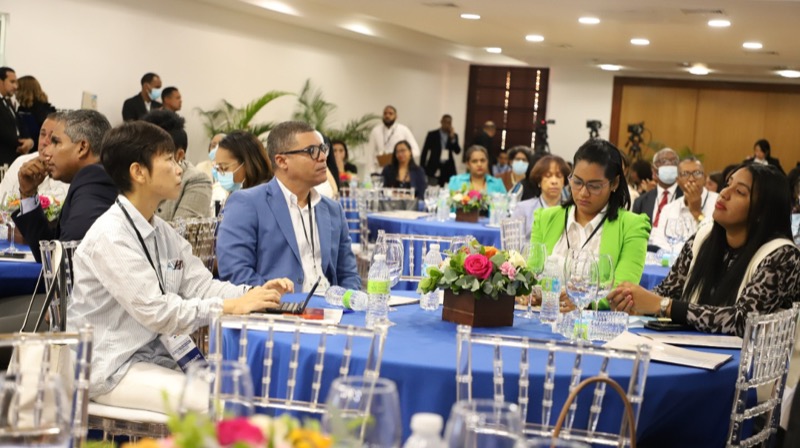 CONAPE realiza conferencia internacional sobre el impacto del covid-19 en los adultos mayores 