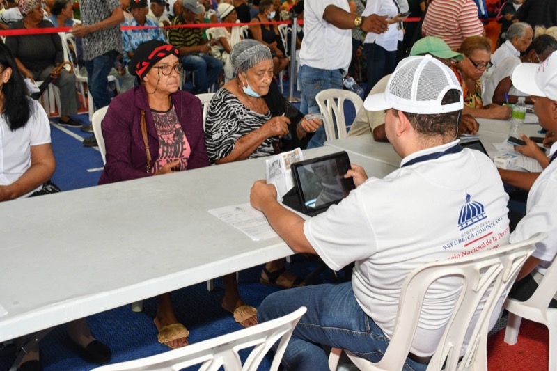 CONAPE acompaña al Presidente Luis Abinader en Jornada Primero Tú en Puerto Plata