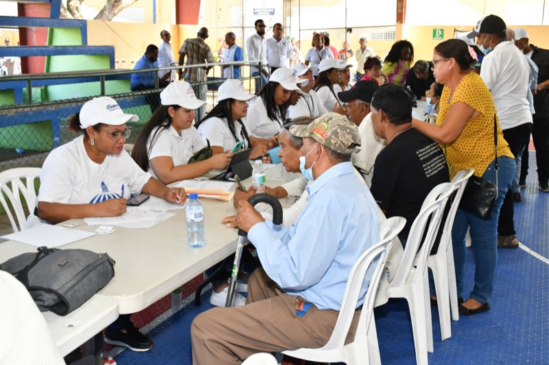 CONAPE acompaña al Presidente Luis Abinader en Jornada Primero Tú en Puerto Plata